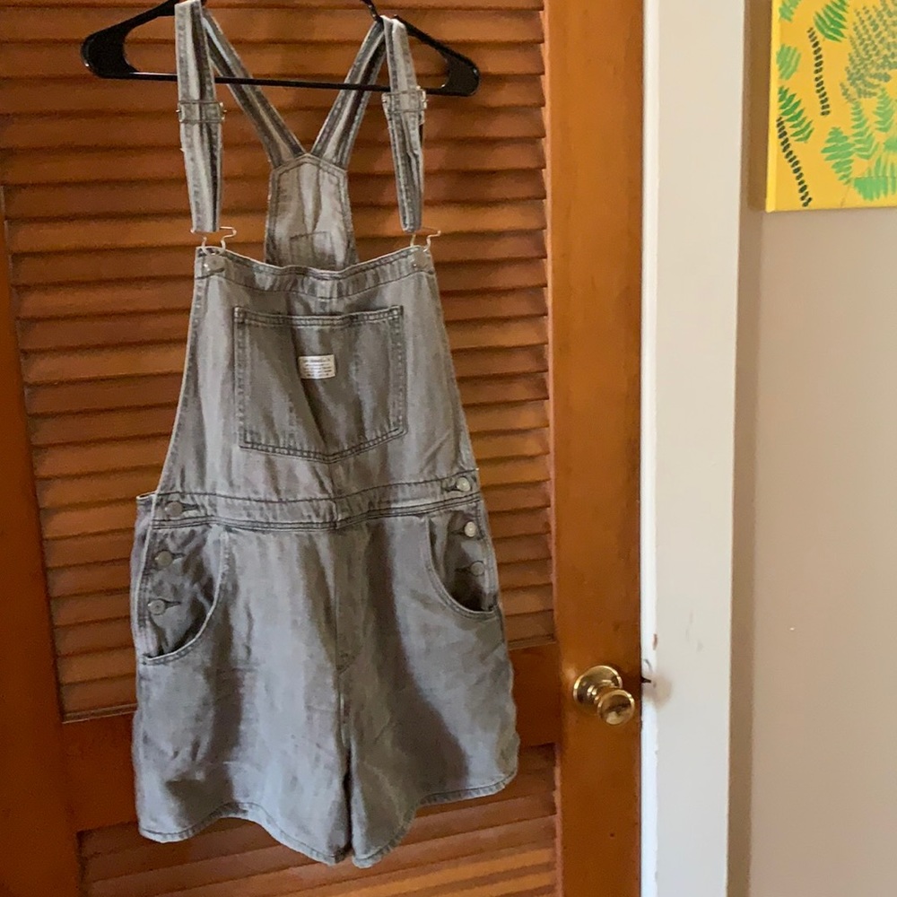 Levi’s gray denim overall shorts